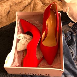 Red heels! Super classy